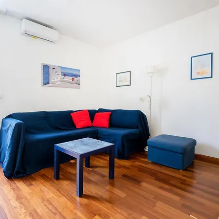 Apartamento Guesthost - Terrazza Dante Bright Bari