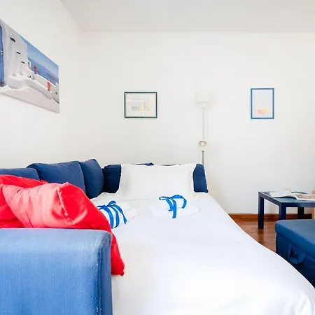 Guesthost - Terrazza Dante Bright Apartamento